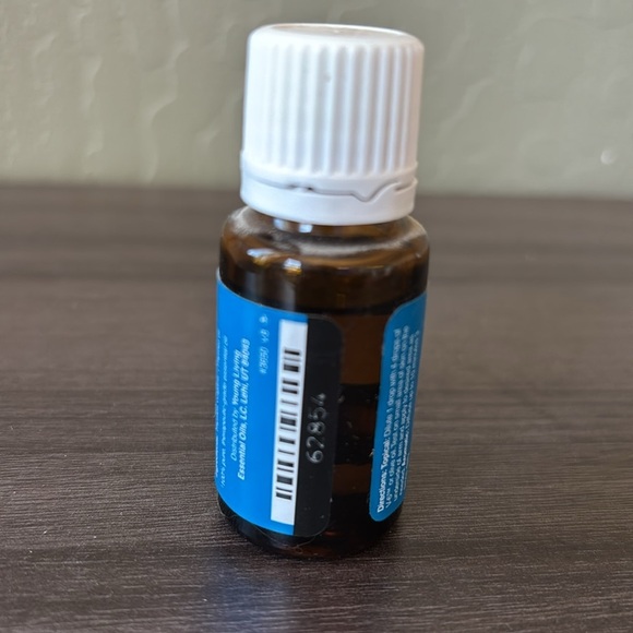 Young Living Thyme Essential Oil 15 mL - Picture 4 of 5